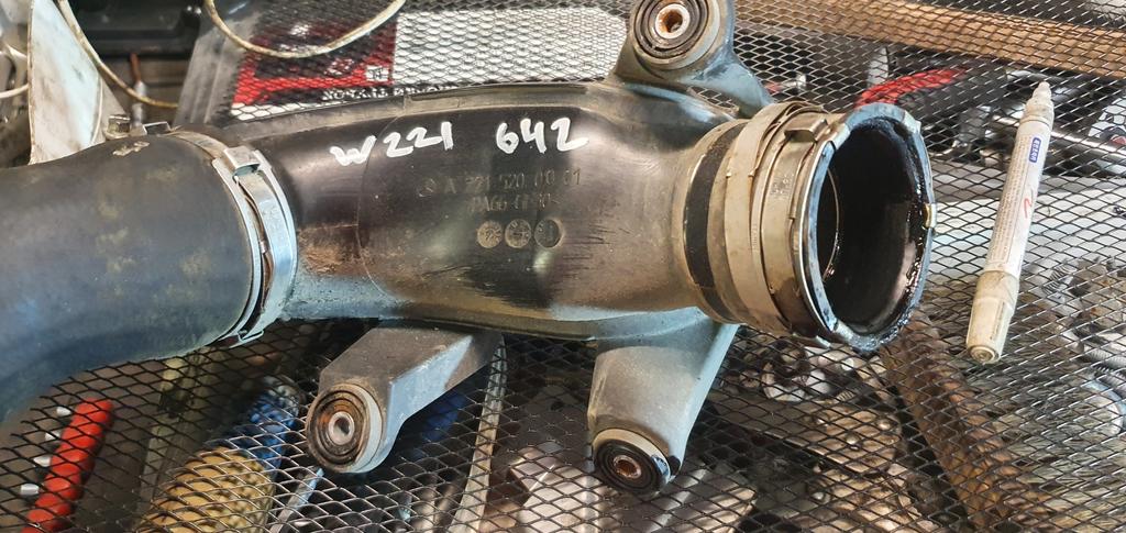 Патрубок воздушный